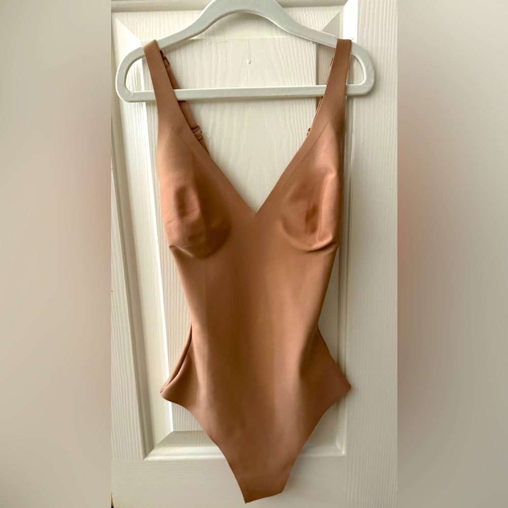 SKIMS - BODY Plunge Bodysuit